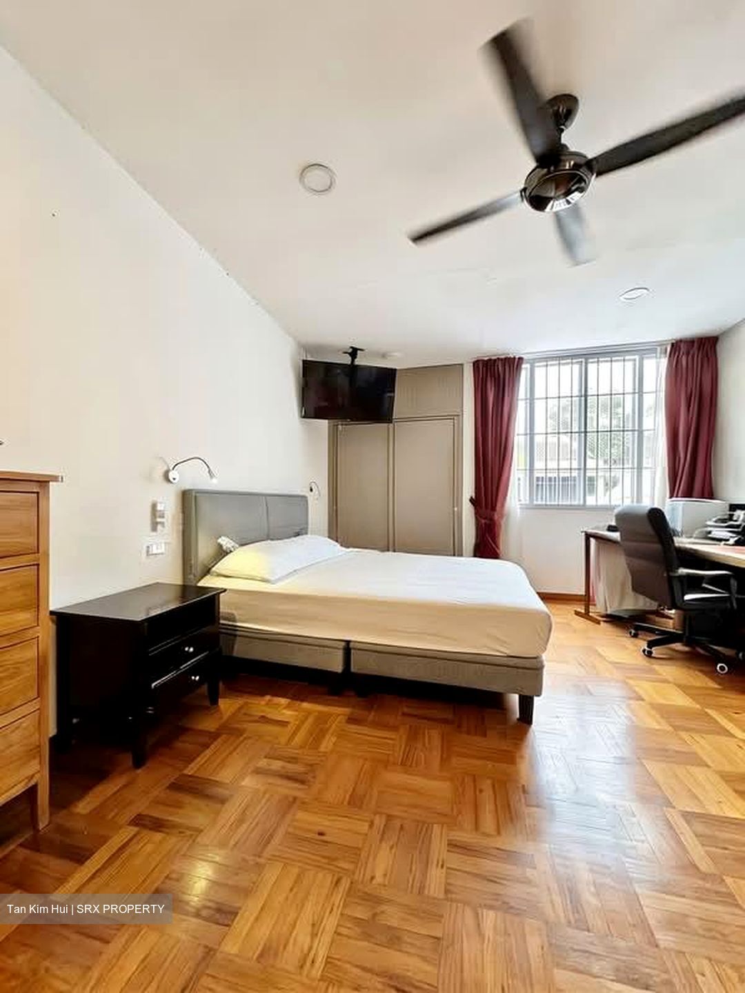 Holland Grove Road (D10), Terrace #568894421